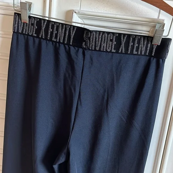 Savage X Fenty Black Logo High Waist Leggings M - Picture 6 of 6